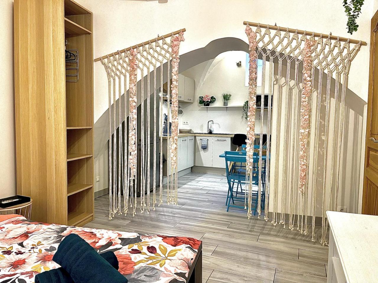*Le Lotus*Fiber Wifi*Hyper Center* Apartment Salon-de-Provence Luaran gambar