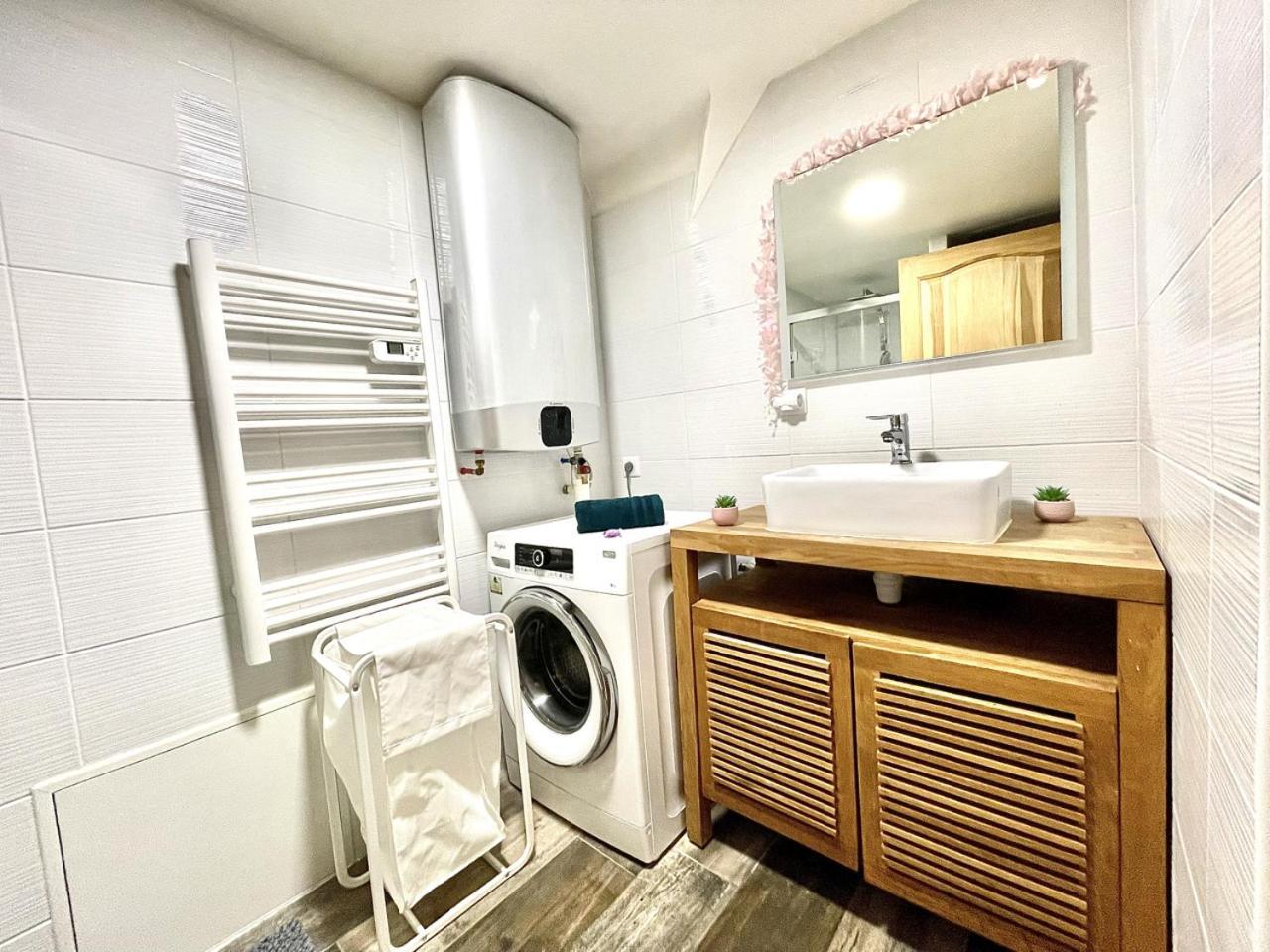 *Le Lotus*Fiber Wifi*Hyper Center* Apartment Salon-de-Provence Luaran gambar